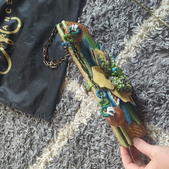 Mary Frances Spring Hawaii Flowers Clutch Blue And Green Crossbody